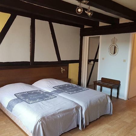 Bed and Breakfast Au Cep De Vigne Рикевир Экстерьер фото