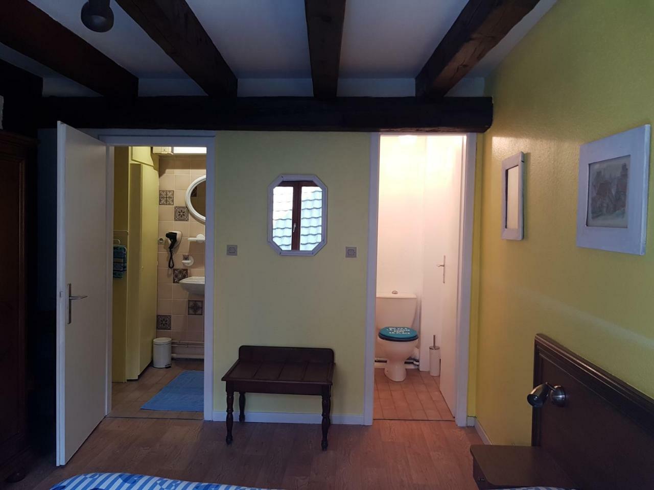 Bed and Breakfast Au Cep De Vigne Рикевир Экстерьер фото