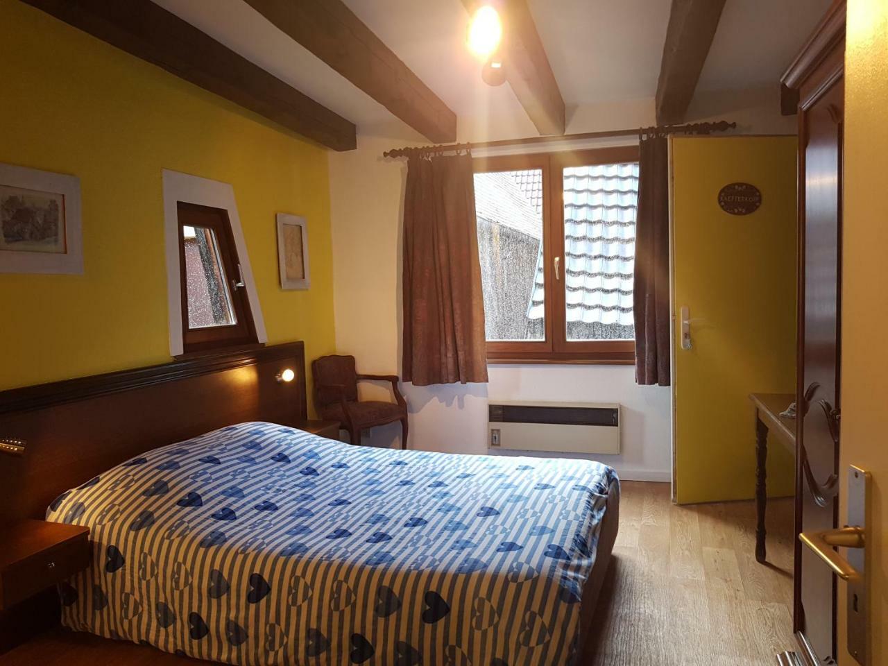 Bed and Breakfast Au Cep De Vigne Рикевир Экстерьер фото